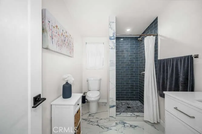 6044 Northside Drive, East Los Angeles, California 90022 home-pic-34