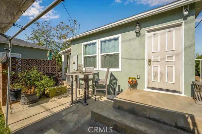 6044 Northside Drive, East Los Angeles, California 90022 home-pic-60