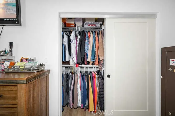 6044 Northside Drive, East Los Angeles, California 90022 home-pic-40