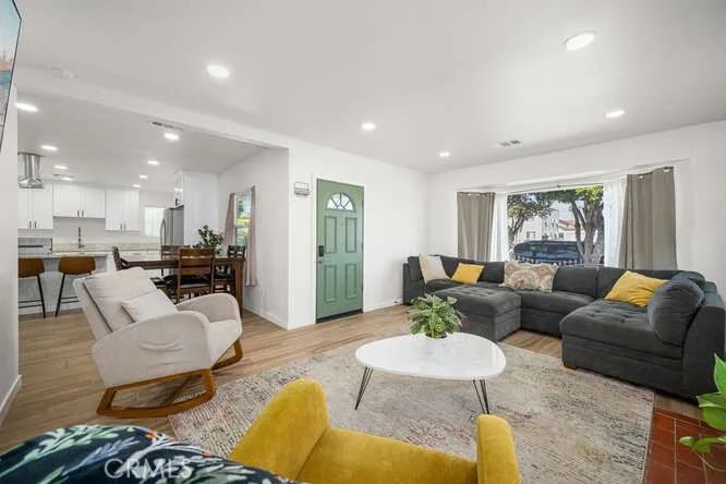6044 Northside Drive, East Los Angeles, California 90022 home-pic-18