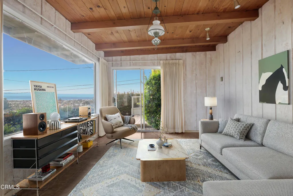 329 Mariposa Drive, Ventura, California 93001 home-pic-23