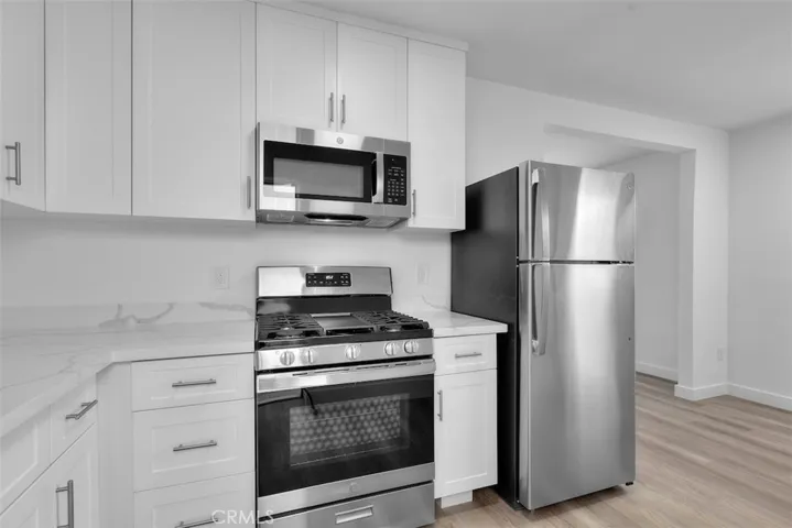 908 Manhattan Avenue, Hermosa Beach, California 90254