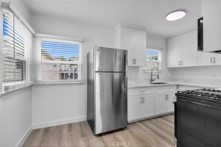 908 Manhattan Avenue, Hermosa Beach, California 90254