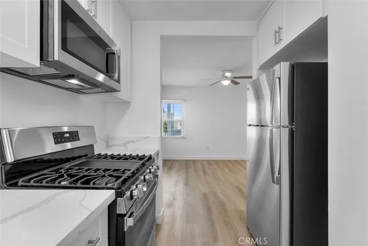 908 Manhattan Avenue, Hermosa Beach, California 90254