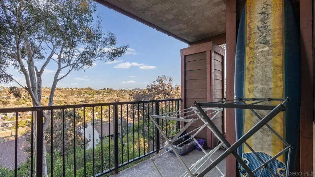 5980 Dandridge Ln 215, San Diego, California 92115 home-pic-17