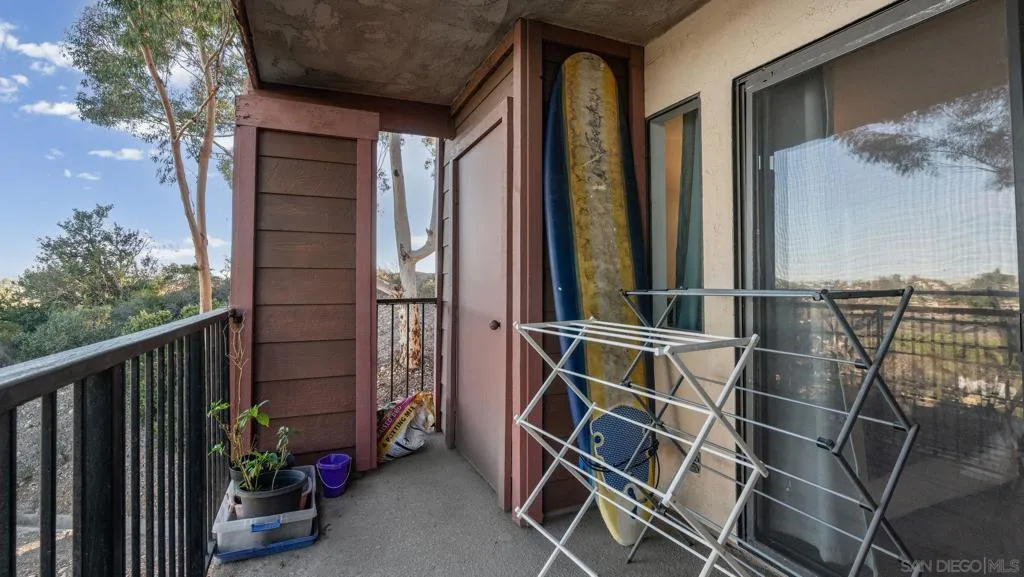 5980 Dandridge Ln 215, San Diego, California 92115 home-pic-16