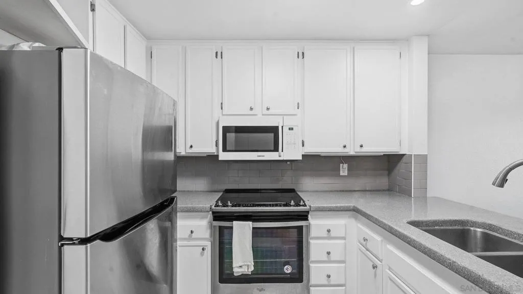 5980 Dandridge Ln 215, San Diego, California 92115 home-pic-4