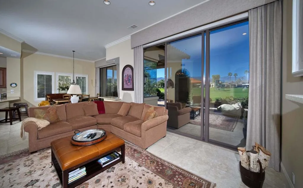 43677 Via Orvieto, Indian Wells, California 92210 home-pic-16