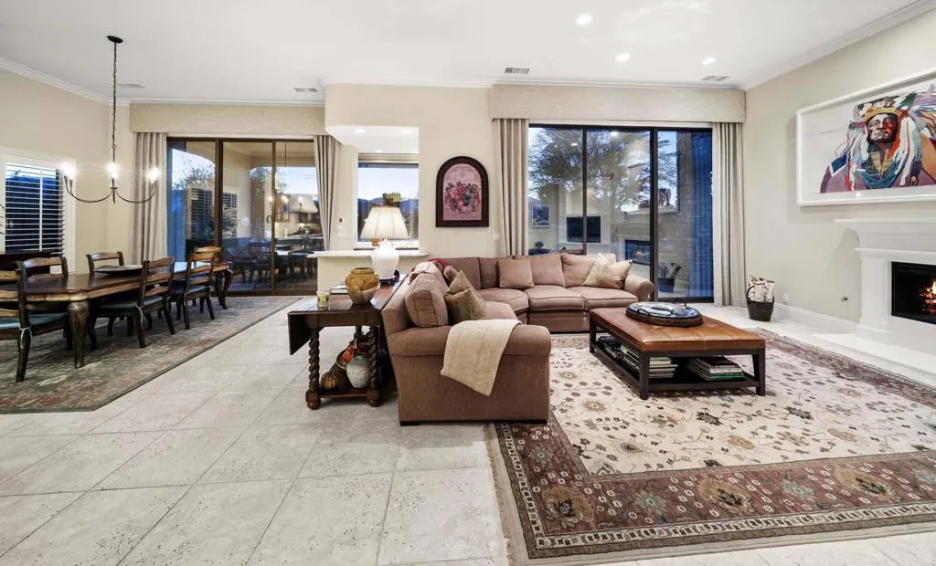 43677 Via Orvieto, Indian Wells, California 92210 home-pic-9