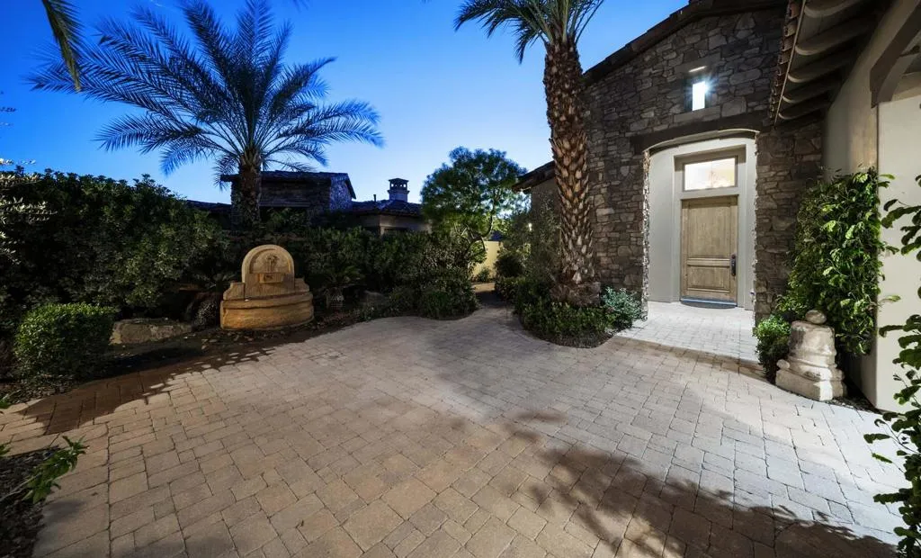 43677 Via Orvieto, Indian Wells, California 92210 home-pic-7