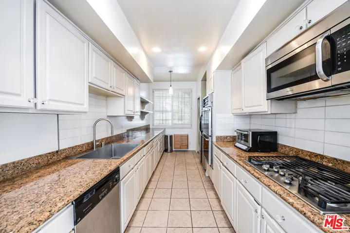 10630 Eastborne Avenue 203, Los Angeles, California 90024