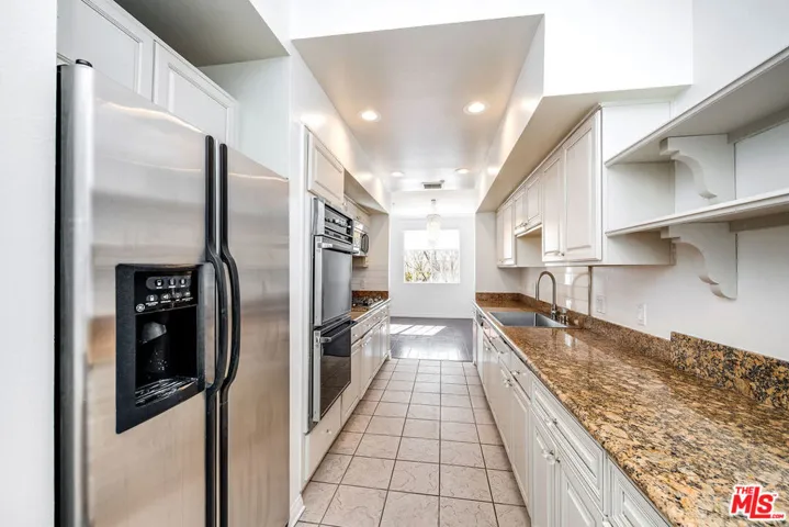 10630 Eastborne Avenue 203, Los Angeles, California 90024
