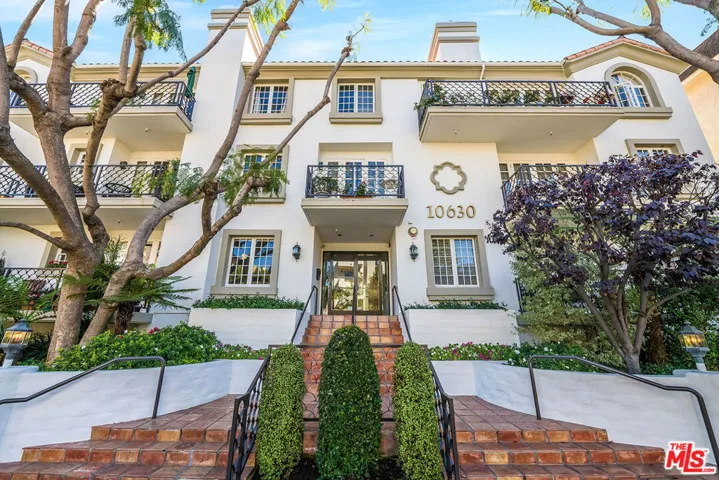 10630 Eastborne Avenue 203, Los Angeles, California 90024