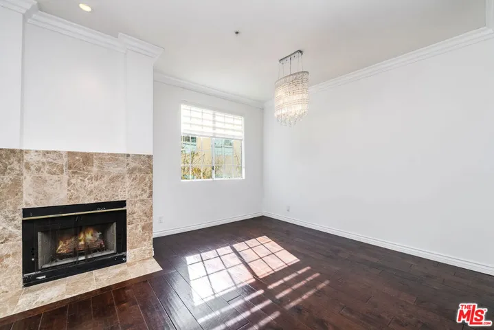 Decorative fireplace