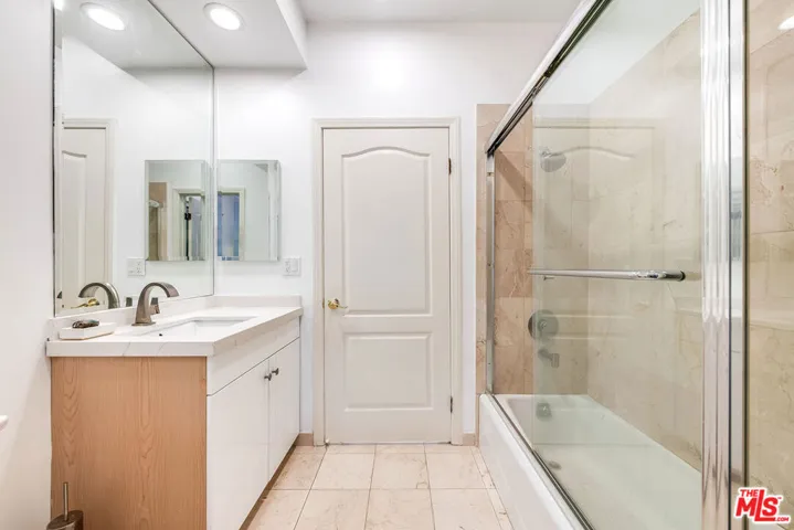 10630 Eastborne Avenue 203, Los Angeles, California 90024