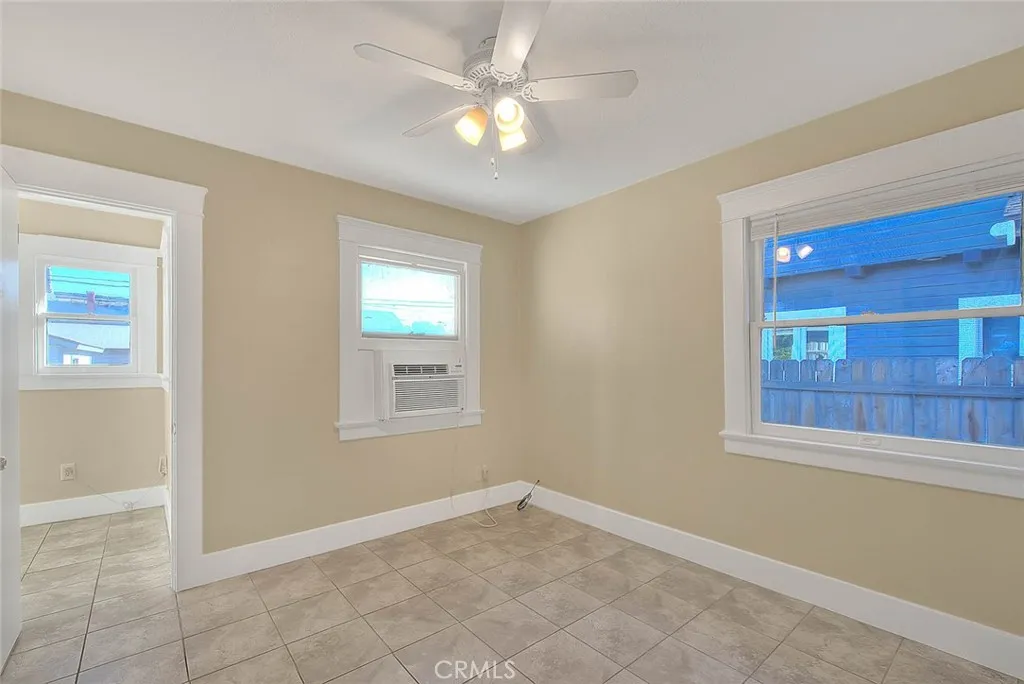656 E Columbia, Pomona, California 91767 home-pic-13