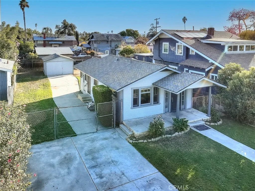 656 E Columbia, Pomona, California 91767 home-pic-28
