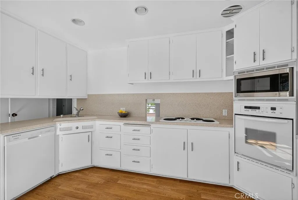 121 Via Ardilla, Palos Verdes Estates, California 90274 home-pic-11