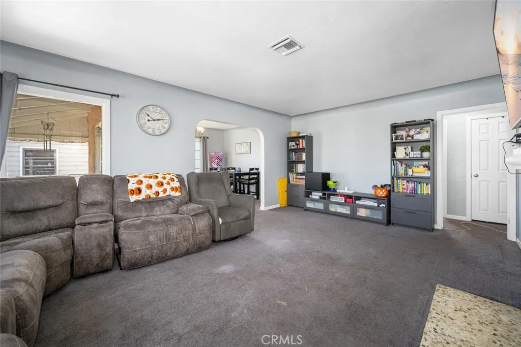 6050 Northside Drive, East Los Angeles, California 90022 home-pic-12