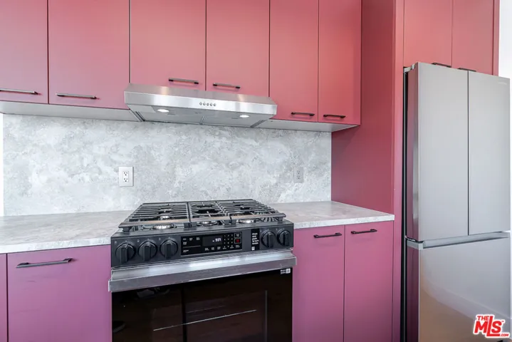 12425 Texas Avenue 14, Los Angeles, California 90025