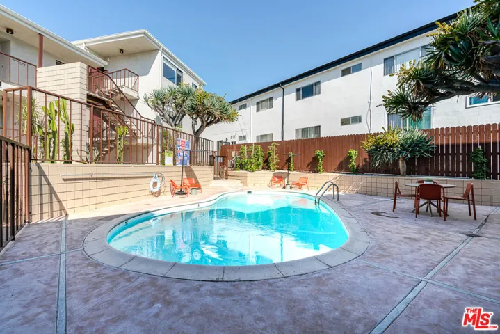 12425 Texas Avenue 14, Los Angeles, California 90025
