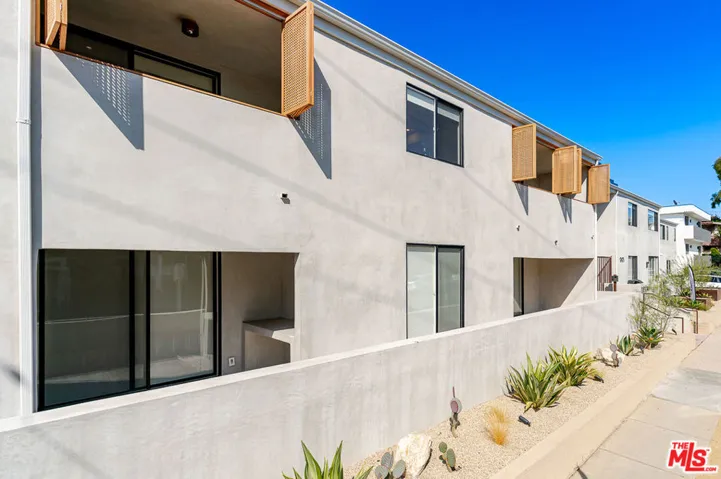 12425 Texas Avenue 14, Los Angeles, California 90025