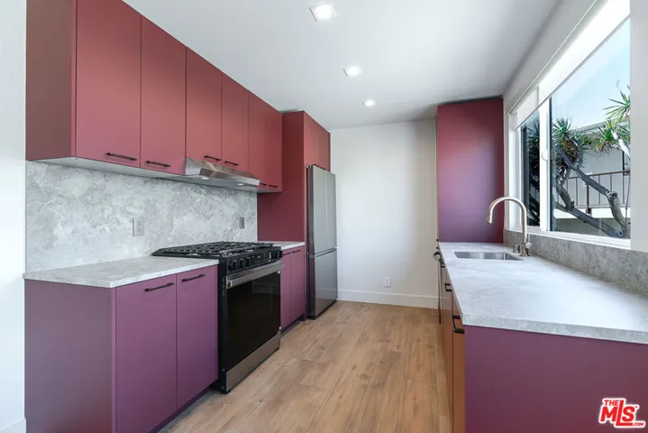 12425 Texas Avenue 14, Los Angeles, California 90025