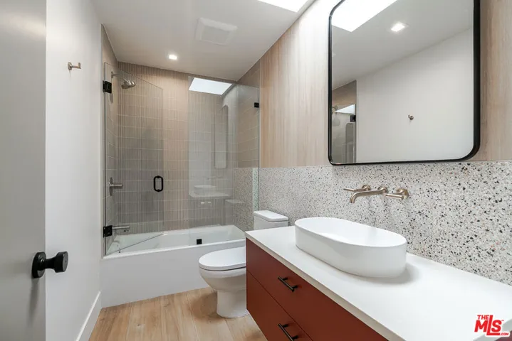 12425 Texas Avenue 14, Los Angeles, California 90025