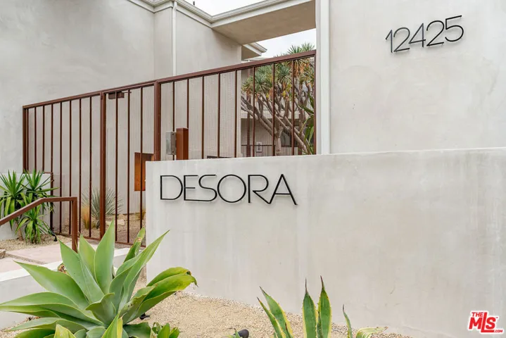 12425 Texas Avenue 14, Los Angeles, California 90025