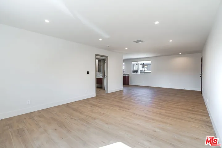 12425 Texas Avenue 14, Los Angeles, California 90025