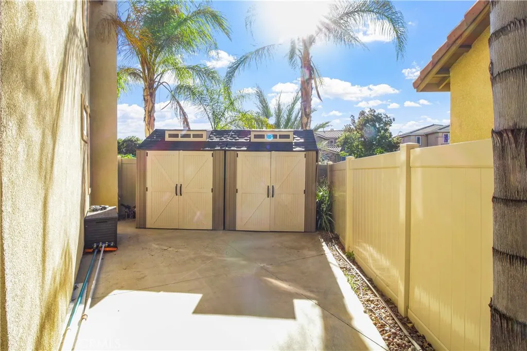11582 Bunker, Beaumont, California 92223 home-pic-41