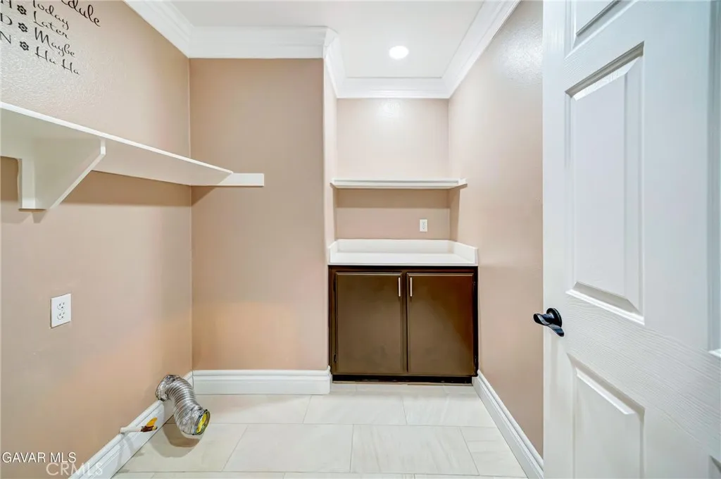 2252 Cypress, Lancaster, California 93535 home-pic-57