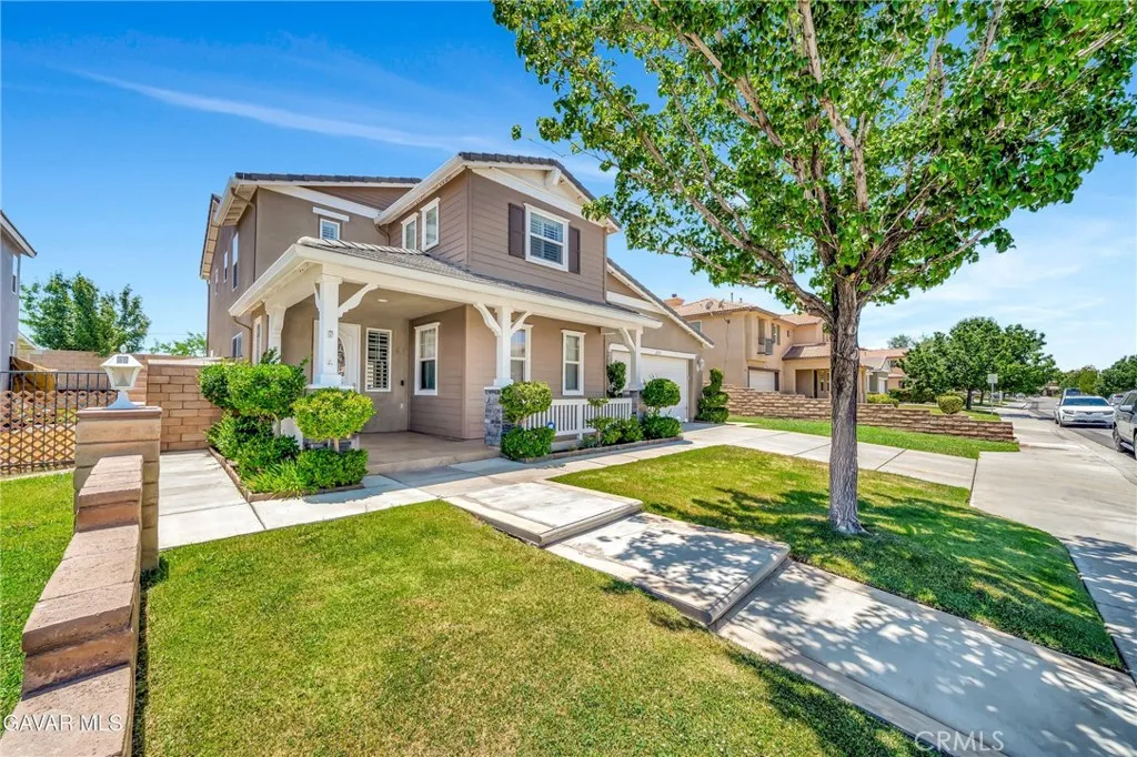 2252 Cypress, Lancaster, California 93535 home-pic-3