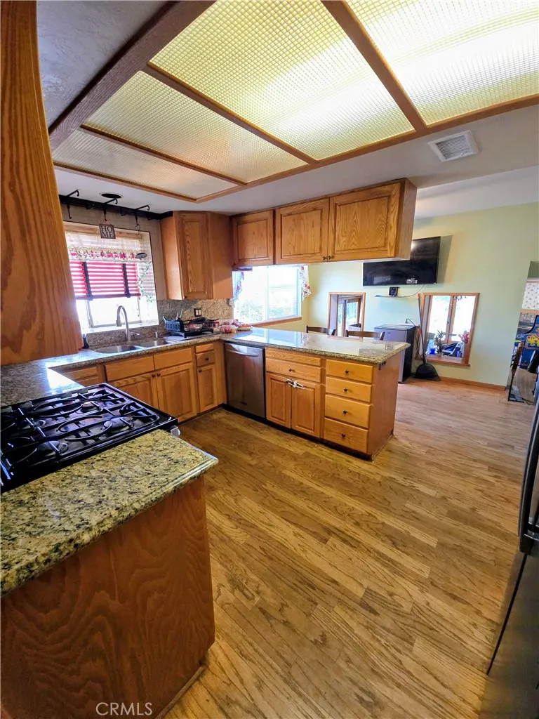 8620 Apple Tree, Cherry Valley, California 92223 home-pic-20