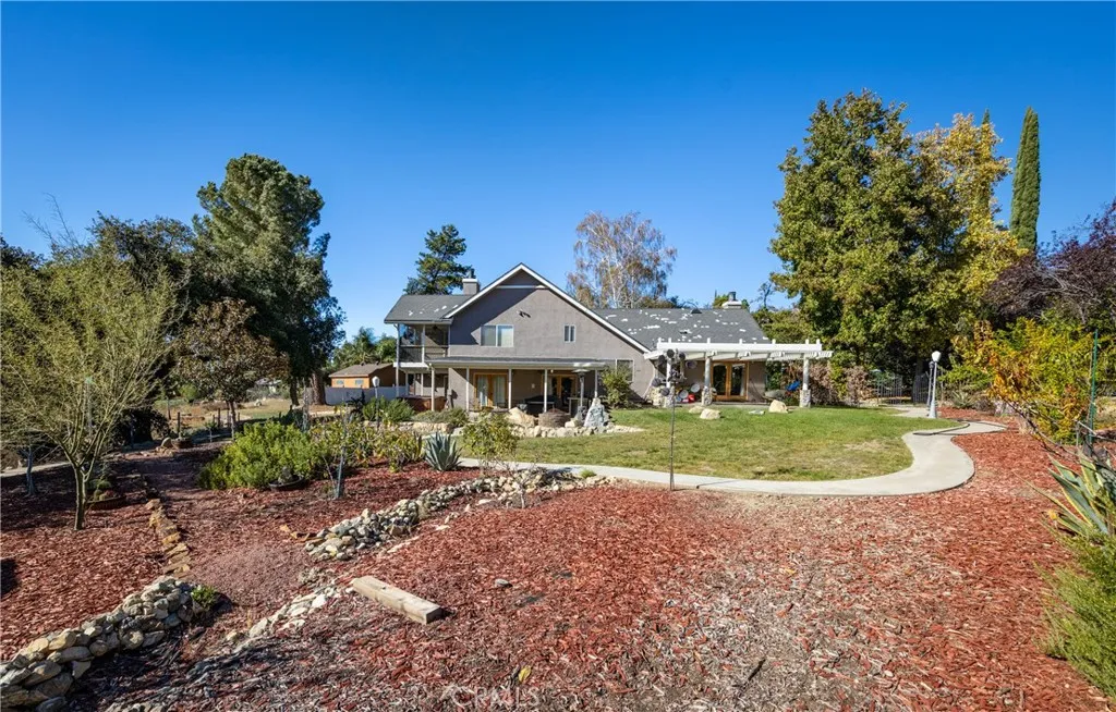 8620 Apple Tree, Cherry Valley, California 92223 home-pic-9
