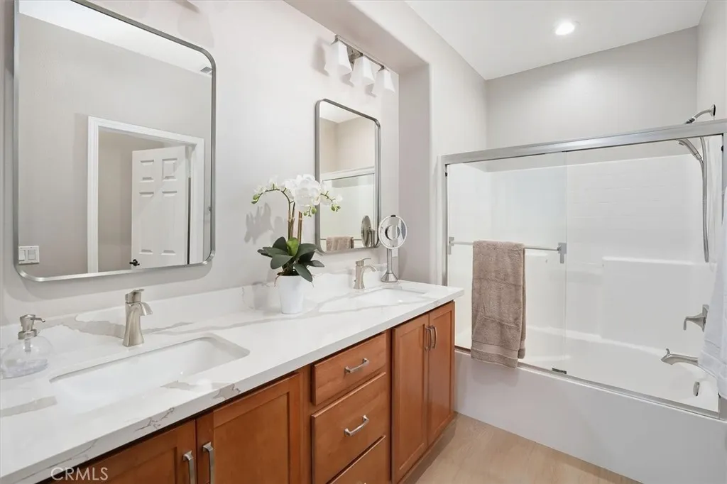 28771 Calle De La Paz, Valencia, California 91354 home-pic-14