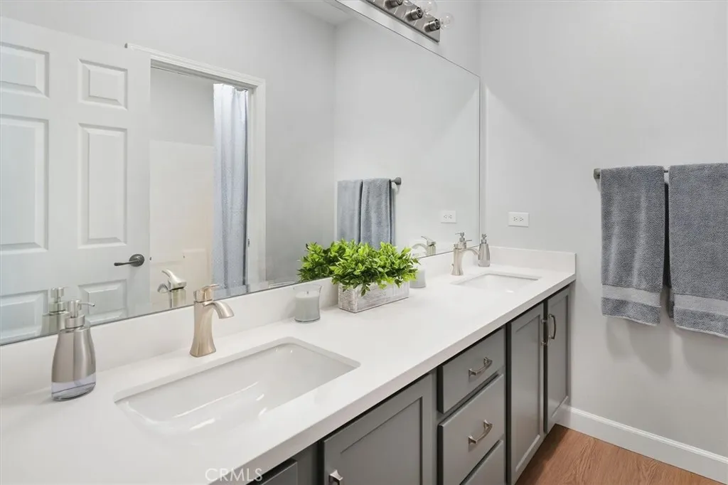 28771 Calle De La Paz, Valencia, California 91354 home-pic-19