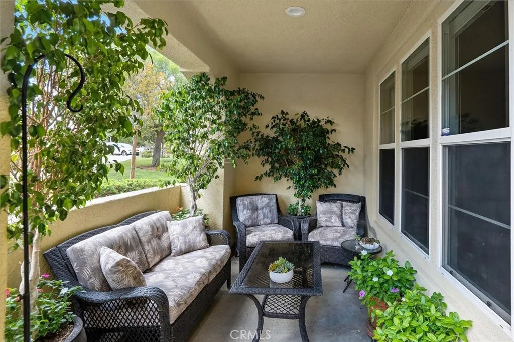 28771 Calle De La Paz, Valencia, California 91354 home-pic-3