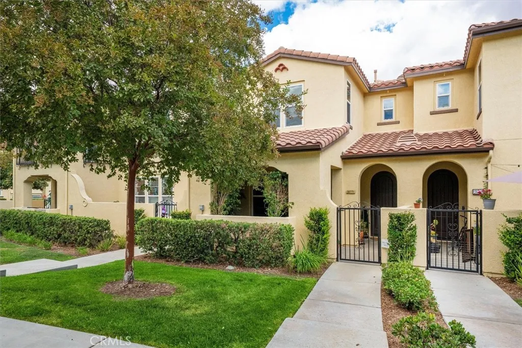 28771 Calle De La Paz, Valencia, California 91354 home-pic-1
