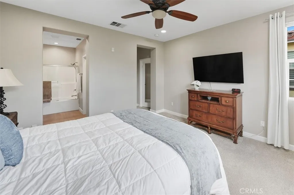 28771 Calle De La Paz, Valencia, California 91354 home-pic-54
