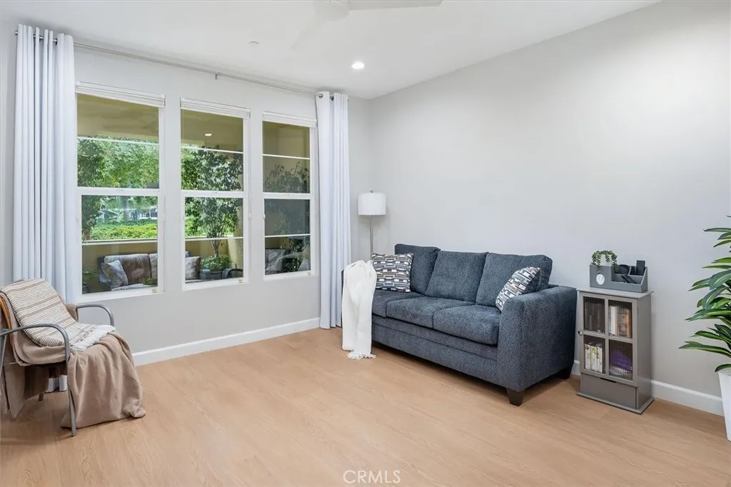 28771 Calle De La Paz, Valencia, California 91354 home-pic-4