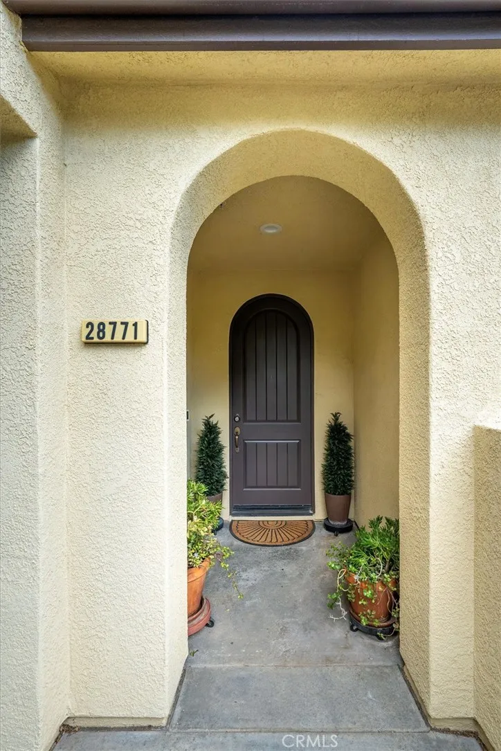 28771 Calle De La Paz, Valencia, California 91354 home-pic-2