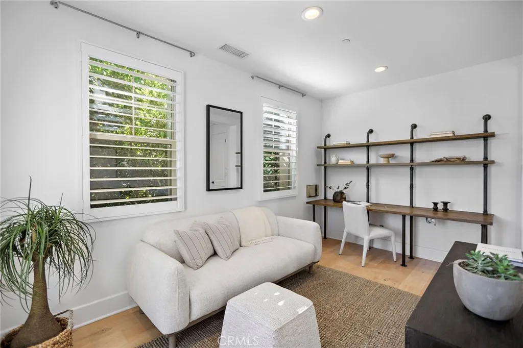 51 Fenway, Irvine, California 92620 home-pic-37