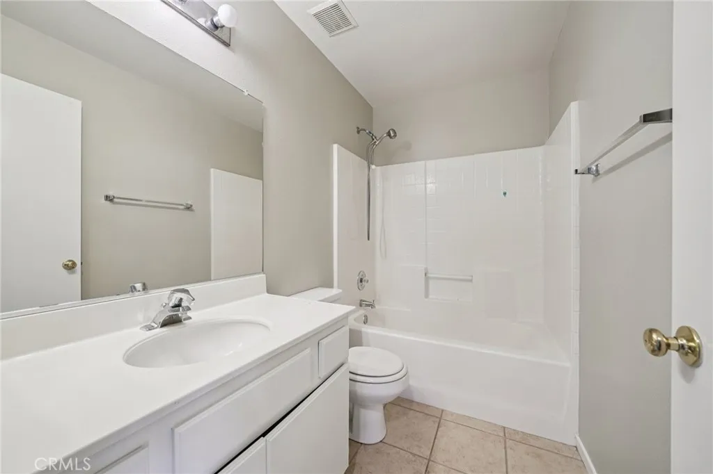 32255 Corte Illora, Temecula, California 92592 home-pic-10