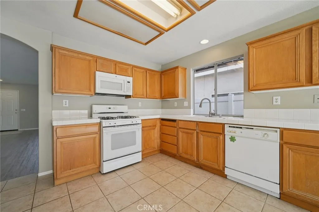 32255 Corte Illora, Temecula, California 92592 home-pic-7