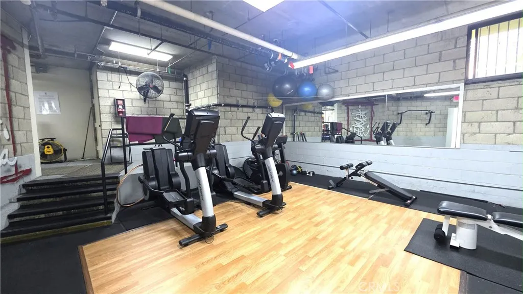 222 S Central 242, Los Angeles, California 90012 home-pic-27