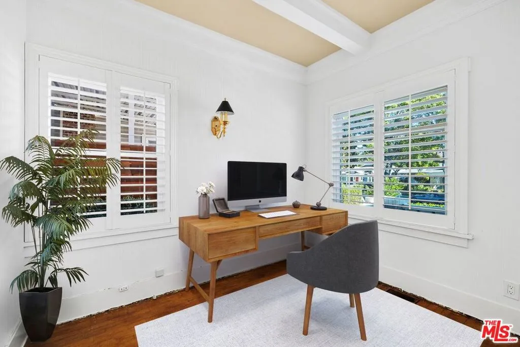 239 S Gramercy Place, Los Angeles, California 90004 home-pic-22