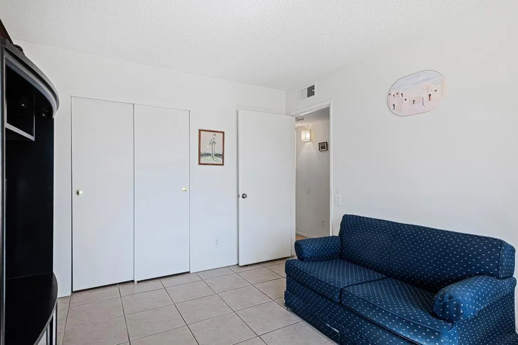 1370 E Gem Circle, Palm Springs, California 92264 home-pic-24