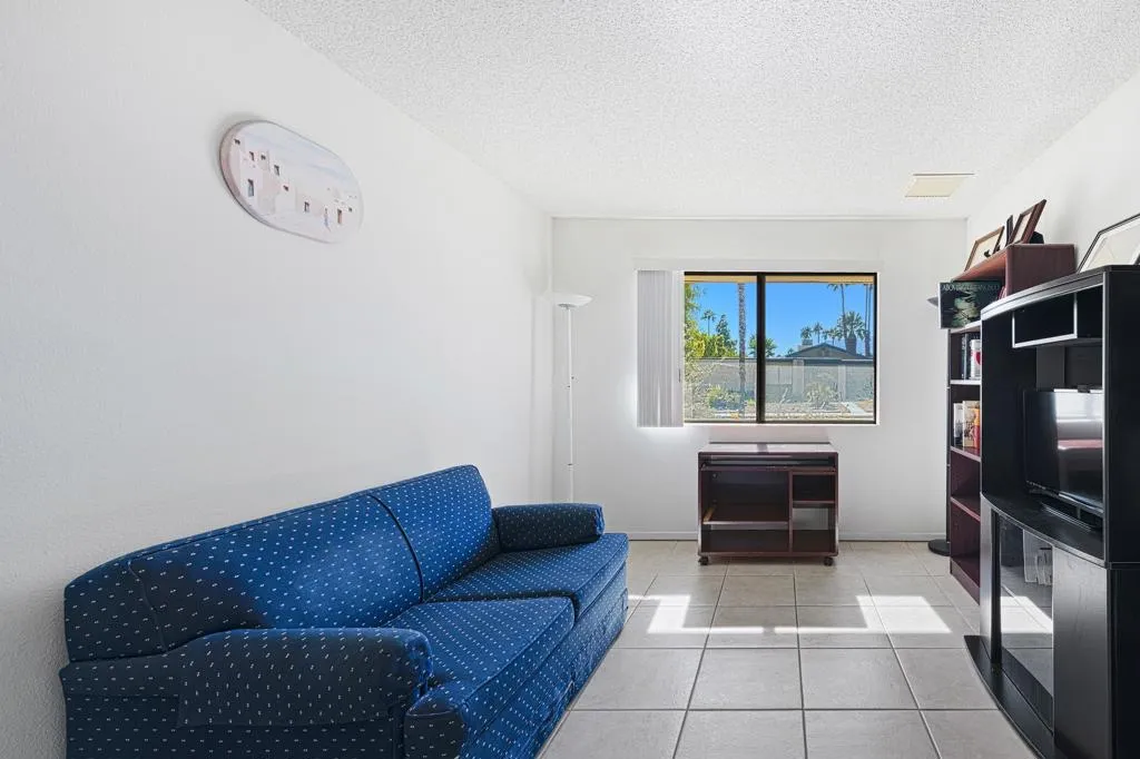 1370 E Gem Circle, Palm Springs, California 92264 home-pic-23
