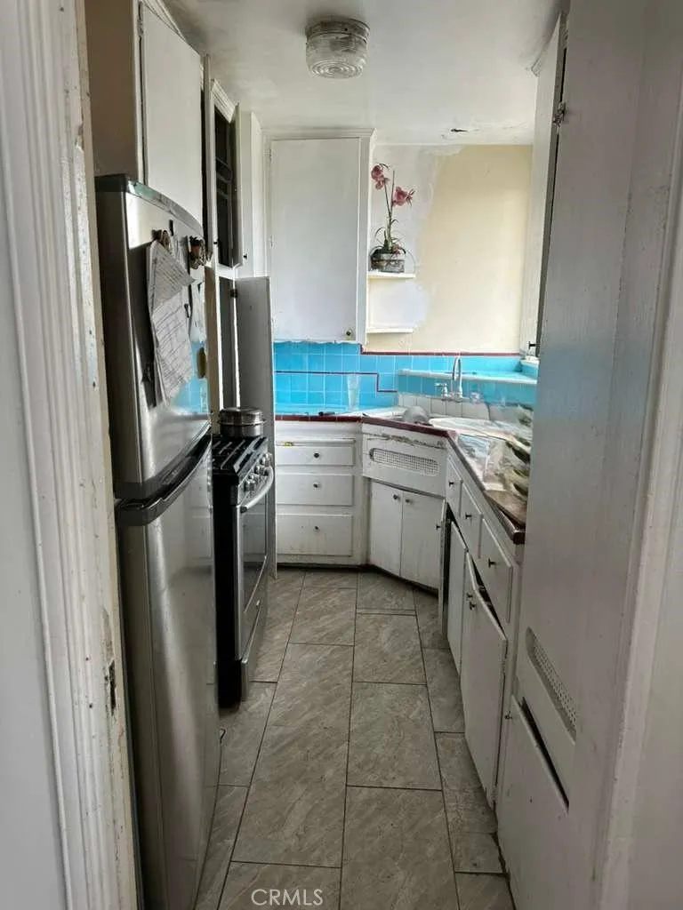 10401 State, South Gate, California 90280 home-pic-20